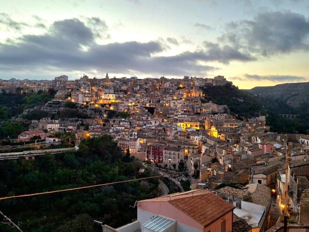 Media Ragusa Extras 262 Default 807 Conversions 695e47cfb2bd8 773833504 Normalized Crop
