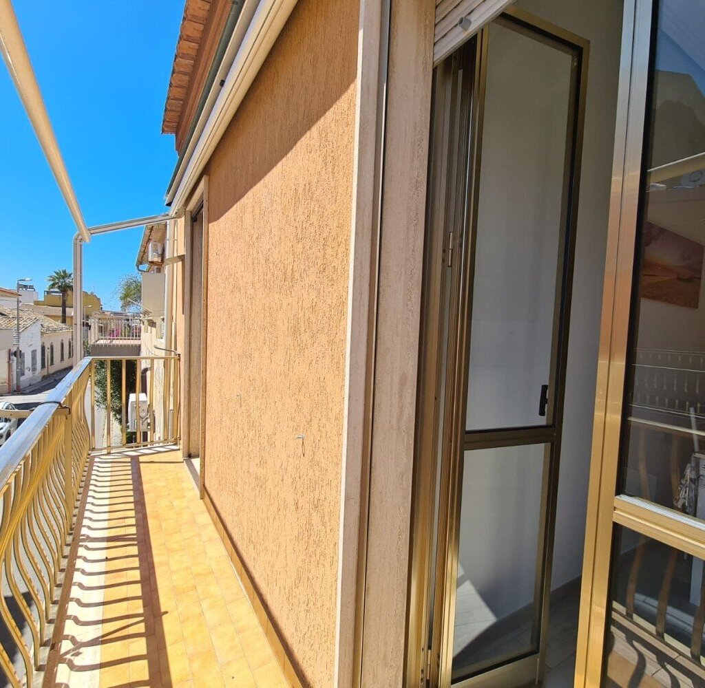 Media Ragusa Extras 393 Default 1601 Conversions 696f4c91dcd84 Nensi 9 Normalized Crop