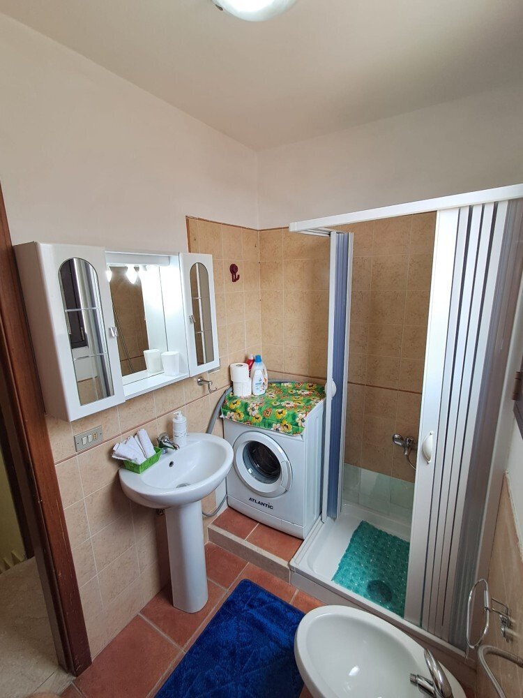 Media Ragusa Extras 137 Default 2500 Conversions 69ac7c2141ebf 1000044611 Normalized Crop