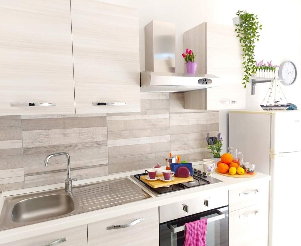 Media Ragusa Extras 393 Default 1599 Conversions 696f4c911a7f4 Nensi 2 Normalized Crop