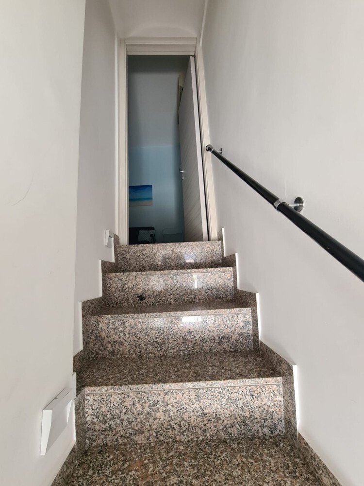 Media Ragusa Extras 393 Default 1604 Conversions 696f4c935eb47 Nensi 16 Normalized Crop