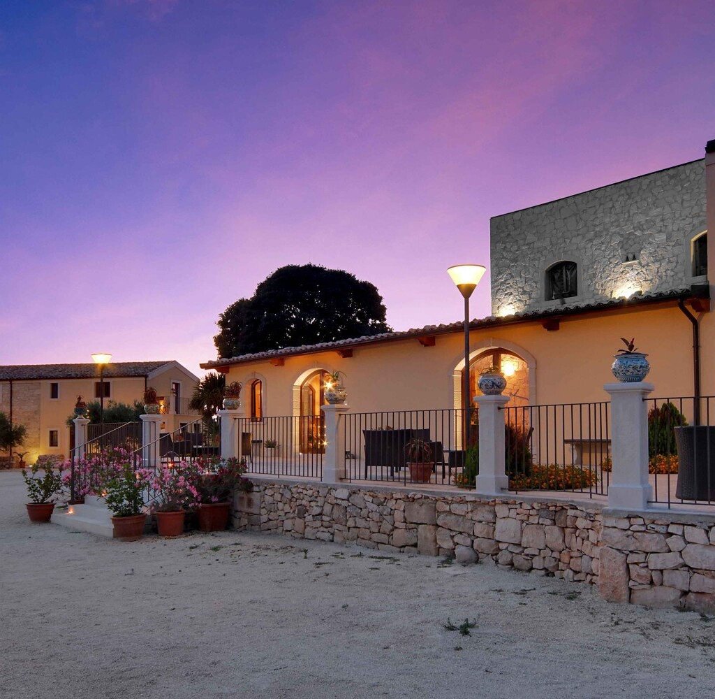 Media Ragusa Extras 302 Default 4472 Conversions 6a42acb7326d7 Hotel Artemisia 17611zon Normalized Crop