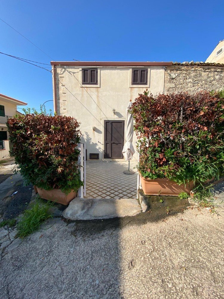 Media Ragusa Extras 50 Default 246 Conversions 694389529308e Img 20240308 Wa0026 Normalized Crop