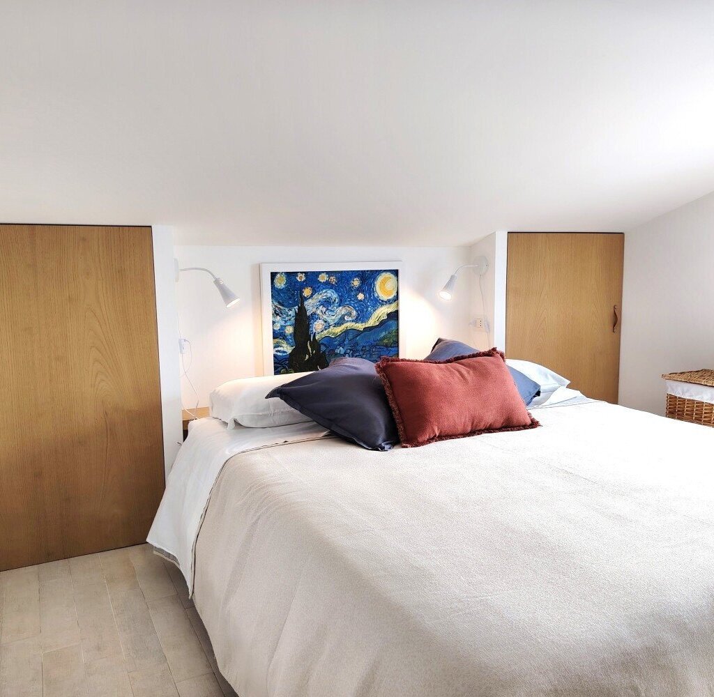 Media Ragusa Extras 630 Default 2401 Conversions 69a08a23b7f6e Camera T B 1 Normalized Crop