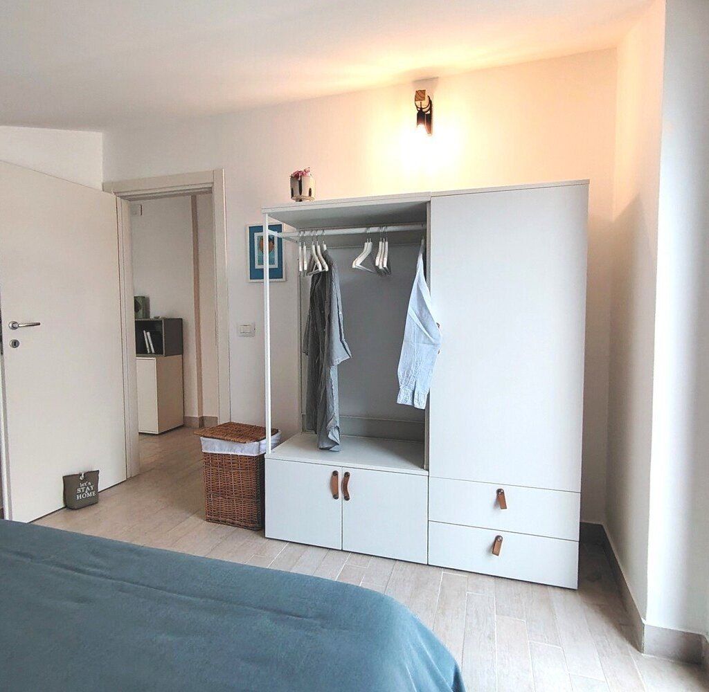 Media Ragusa Extras 630 Default 2404 Conversions 69a08a56d250a Camera T A 5 Normalized Crop