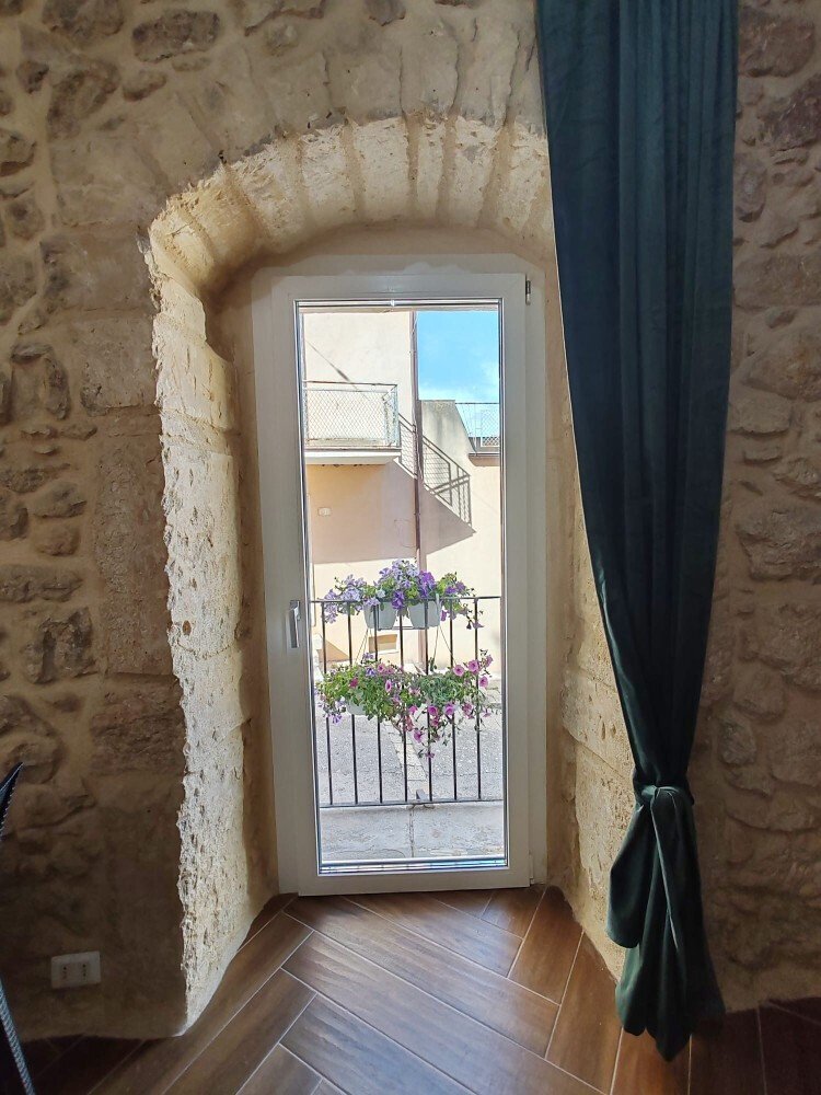 Media Ragusa Extras 453 Default 1854 Conversions 697626e87fb29 4 Normalized Crop