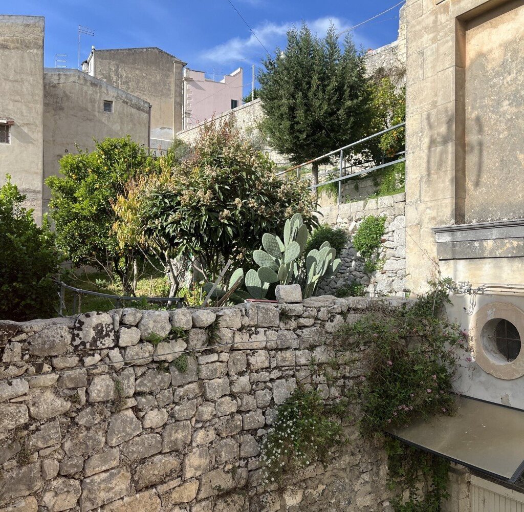 Media Ragusa Extras 148 Default 2971 Conversions 69cd0da65a994 Img6716 Normalized Crop