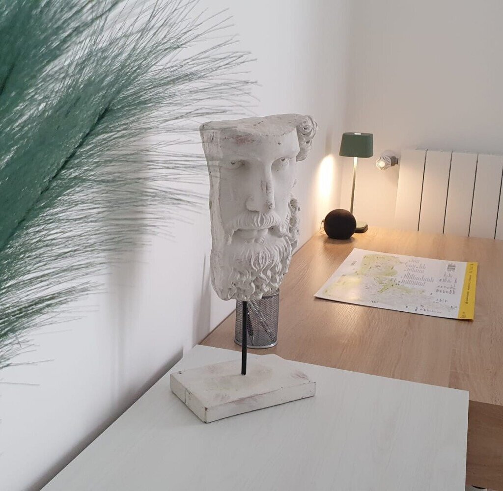 Media Ragusa Extras 298 Default 1319 Conversions 696679721933c Img 20250627 Wa0025 Normalized Crop