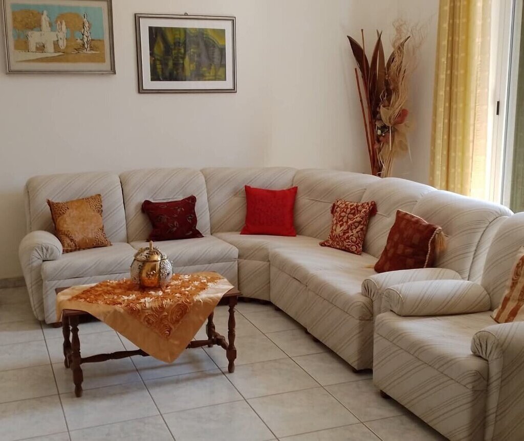 Media Ragusa Extras 556 Default 1954 Conversions 697c9605b9dd6 Salotto Normalized Crop