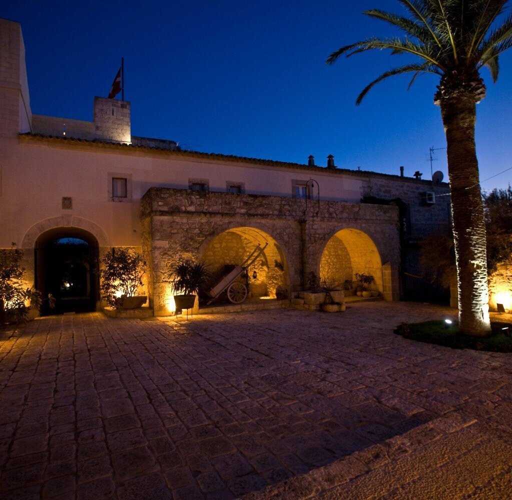 Media Ragusa Extras 200 Default 491 Conversions 69568386ca038 Baglio Interno Normalized Crop