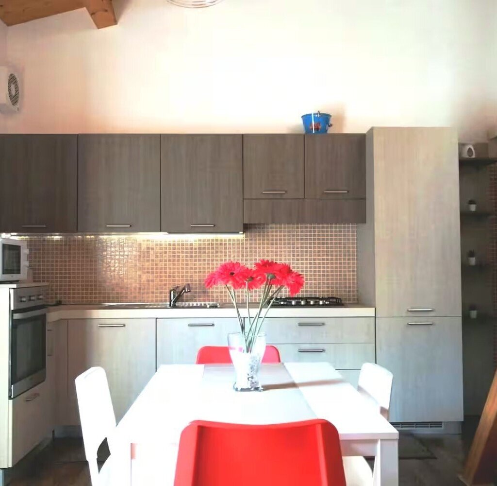 Media Ragusa Extras 221 Default 3768 Conversions 69f771a490c01 Cucina Normalized Crop
