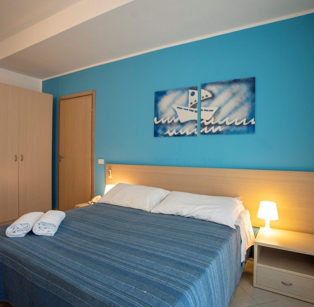 Media Ragusa Extras 125 Default 1266 Conversions 696527841909d Emi0529 Normalized Crop