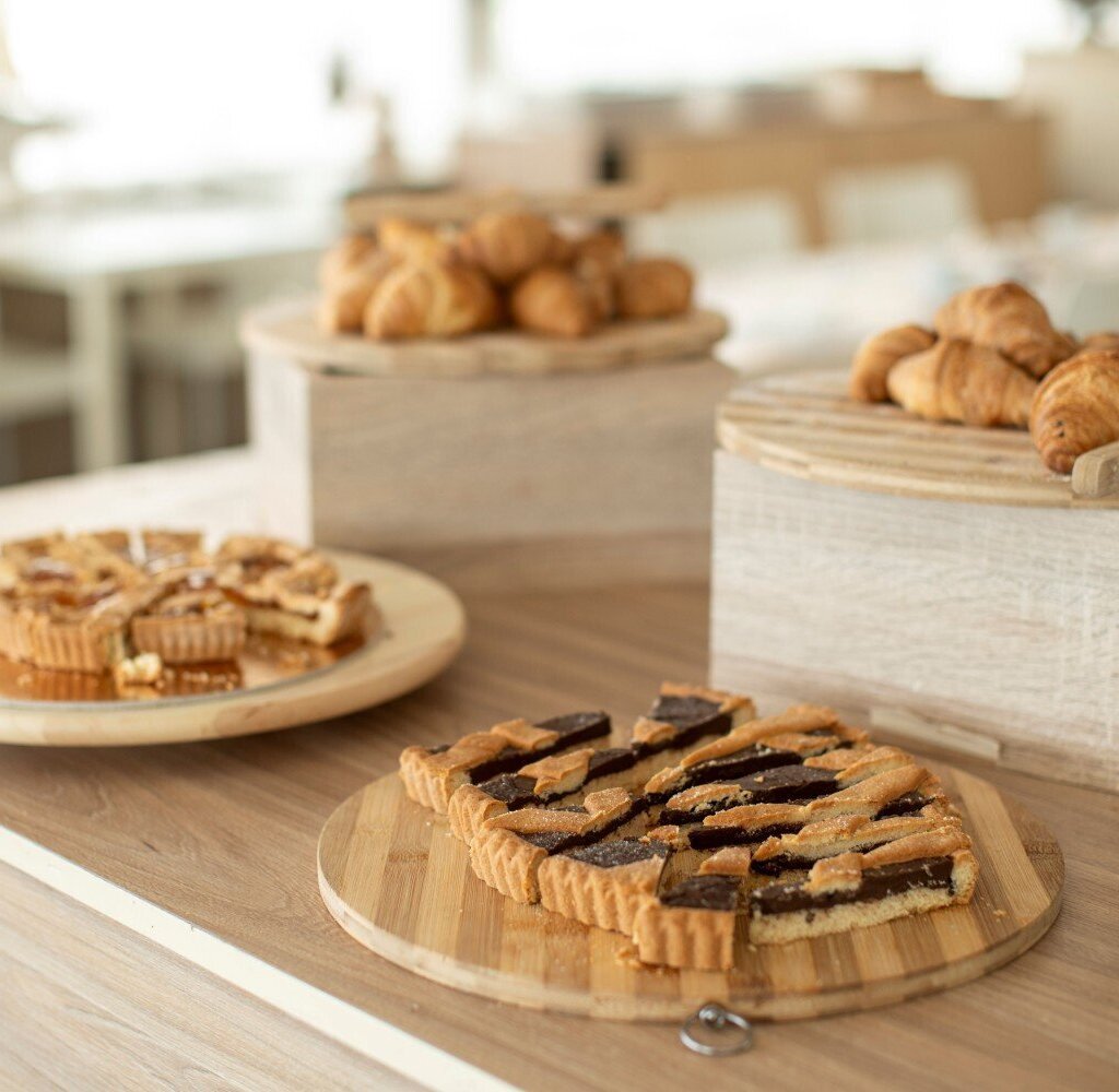 Media Ragusa Extras 125 Default 1277 Conversions 69652a0d665ca Emi0550 Normalized Crop