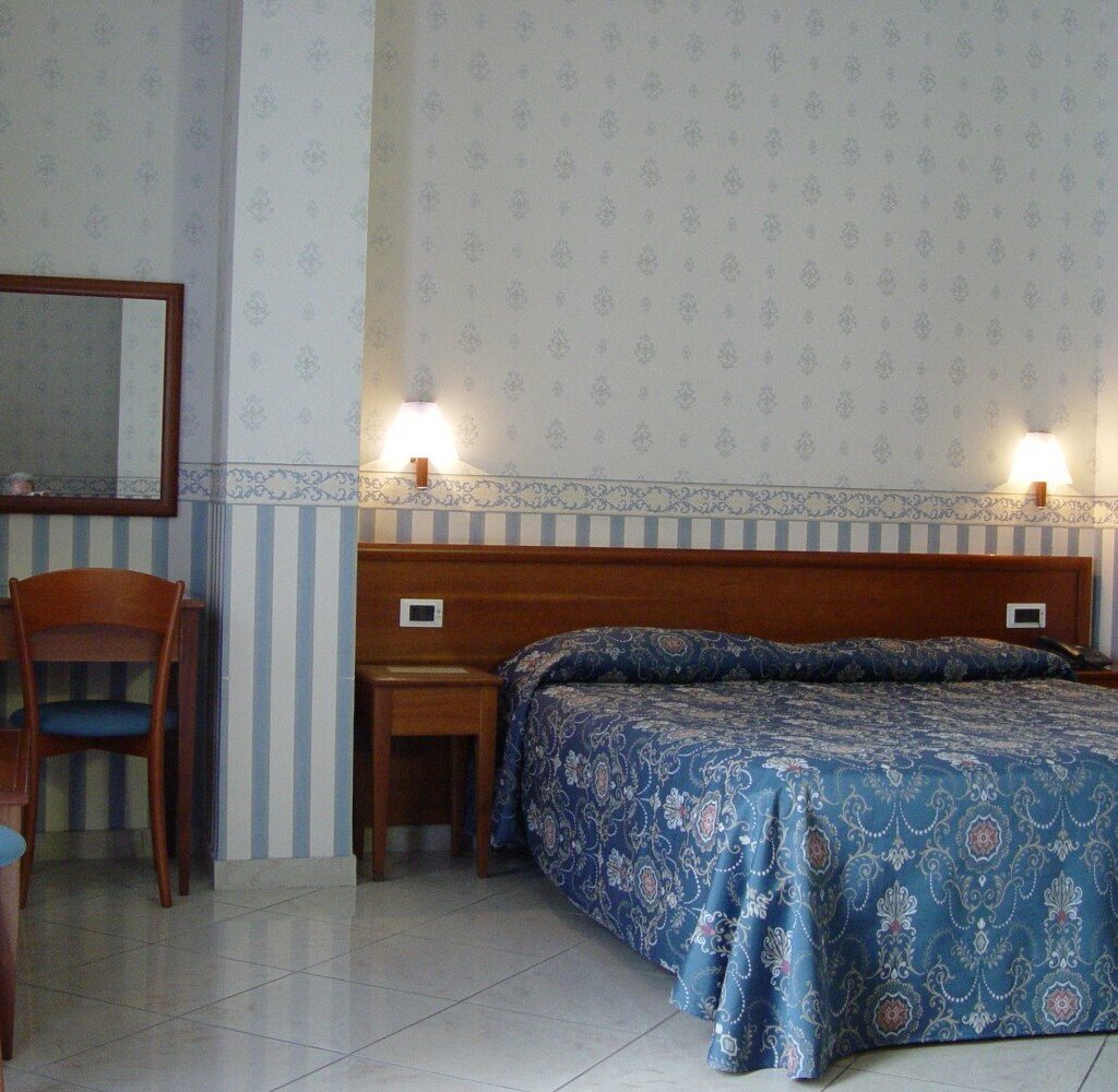 Media Ragusa Extras 589 Default 2113 Conversions 6982ff0e98ceb Dsc07640 Normalized Crop