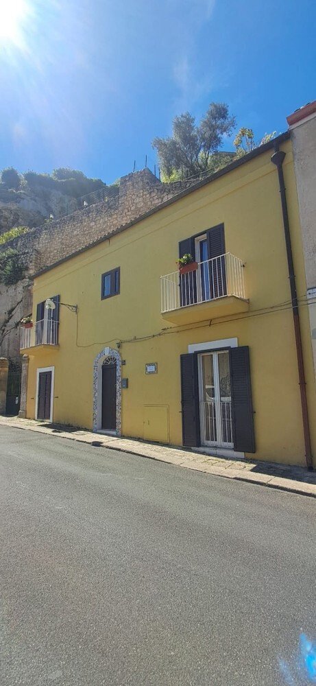 Media Ragusa Extras 33 Default 194 Conversions 6941ffdf66d6b 1000018096 Normalized Crop