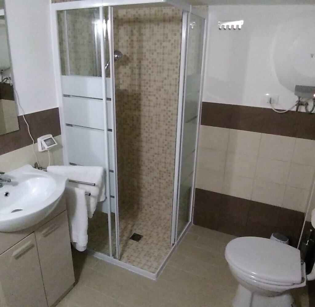 Media Ragusa Extras 175 Default 557 Conversions 6957e242ef946 P20200504192344 Normalized Crop