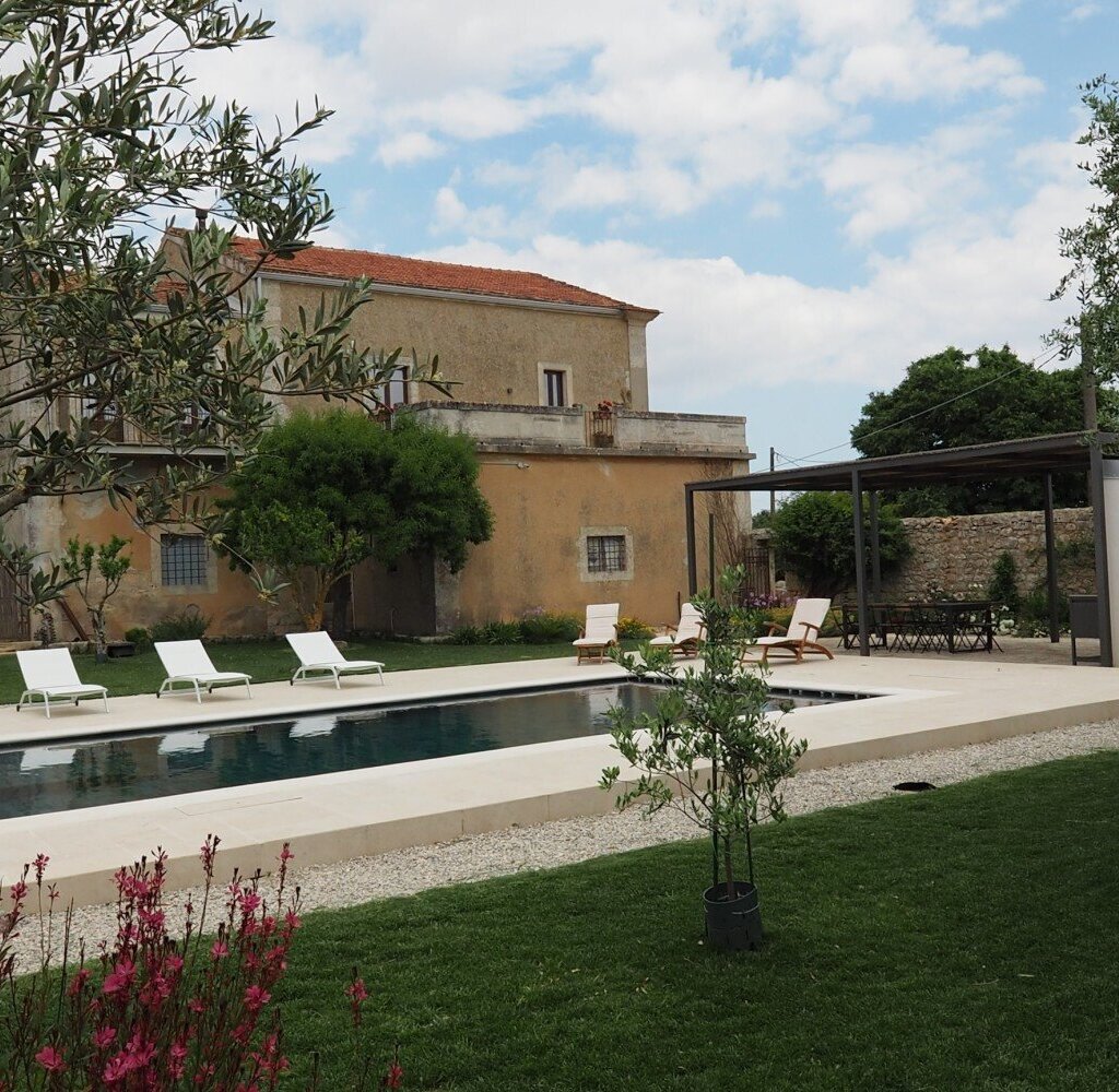 Media Ragusa Extras 830 Default 4374 Conversions 6a27f546f0b60 P1011346 Normalized Crop