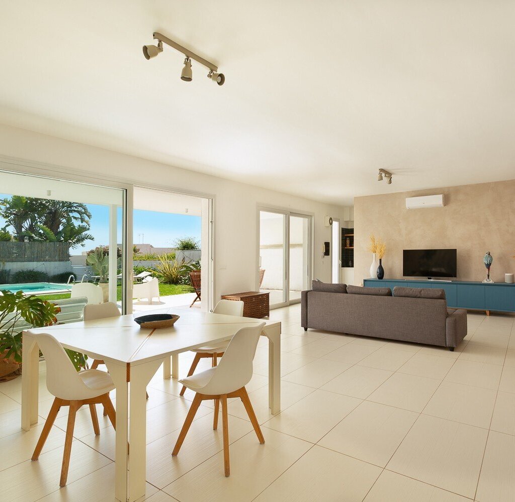 Media Ragusa Extras 164 Default 744 Conversions 695cbe381fd2d A1a4015 Modifica Normalized Crop