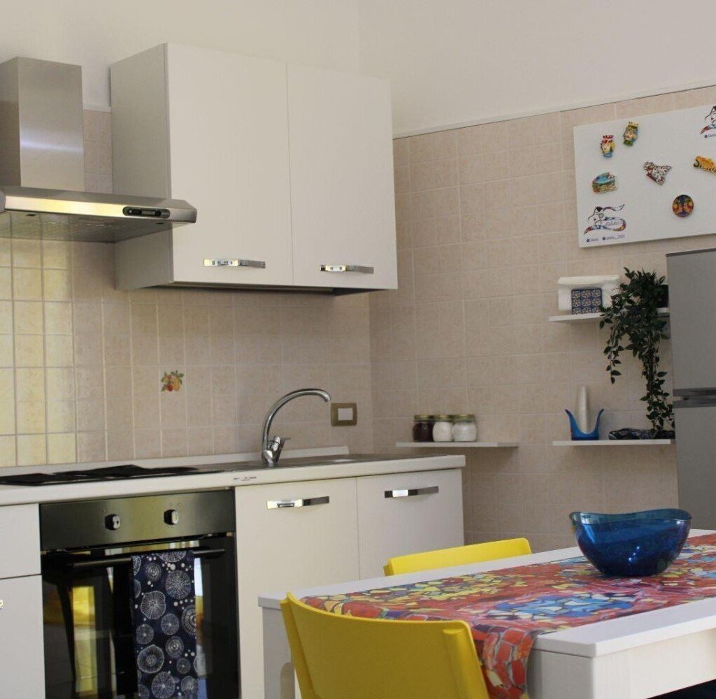 Media Ragusa Extras 648 Default 2820 Conversions 69c2534eee6f3 5f597a59 11cc 443c Adad E26652d85a74 Normalized Crop