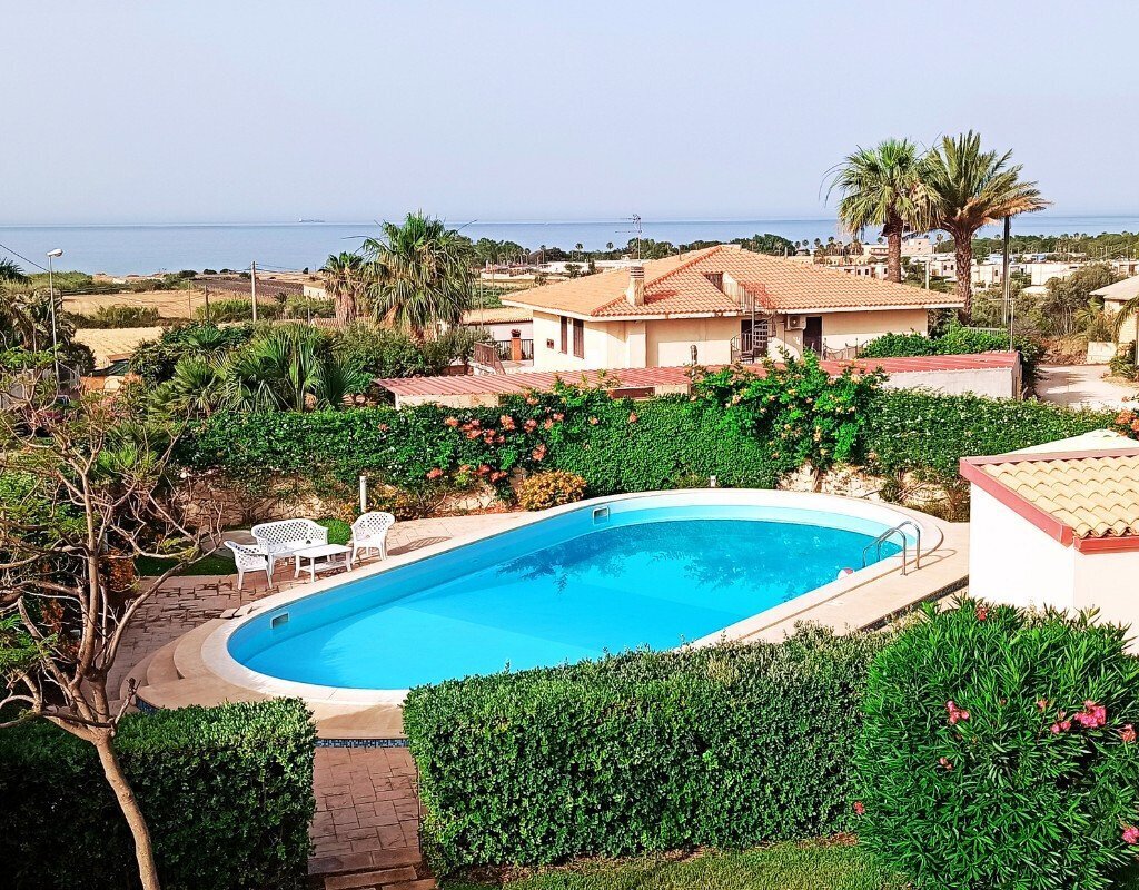 Media Ragusa Extras 547 Default 1896 Conversions 697b6c9d76f45 10 Normalized Crop