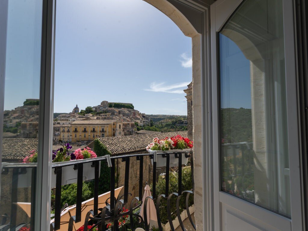 Media Ragusa Extras 236 Default 623 Conversions 6958f7123c42a Vista Camera 1 Normalized Crop