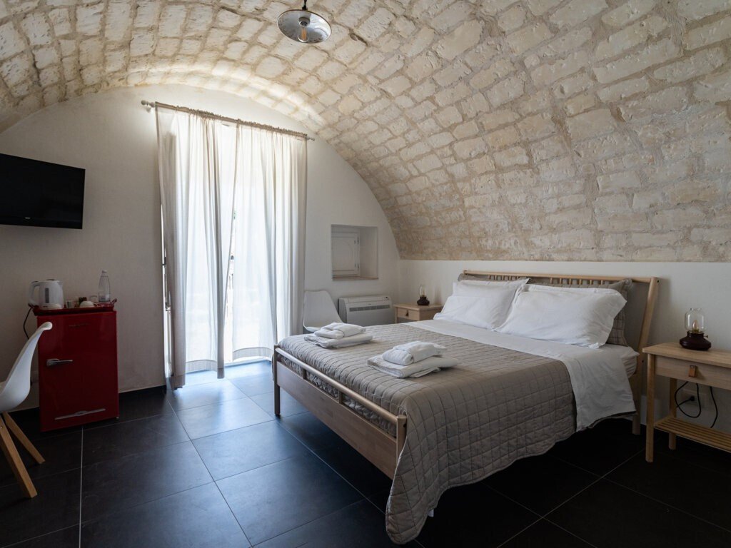 Media Ragusa Extras 236 Default 626 Conversions 6958f6b8ee19e Camera 4 Normalized Crop