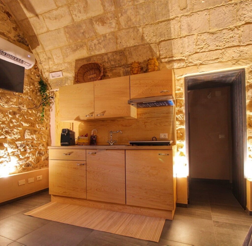 Media Ragusa Extras 246 Default 1216 Conversions 6963cef0be585 8f845614 5c17 4cbd Ac27 Ba49c20b2aa9 Normalized Crop