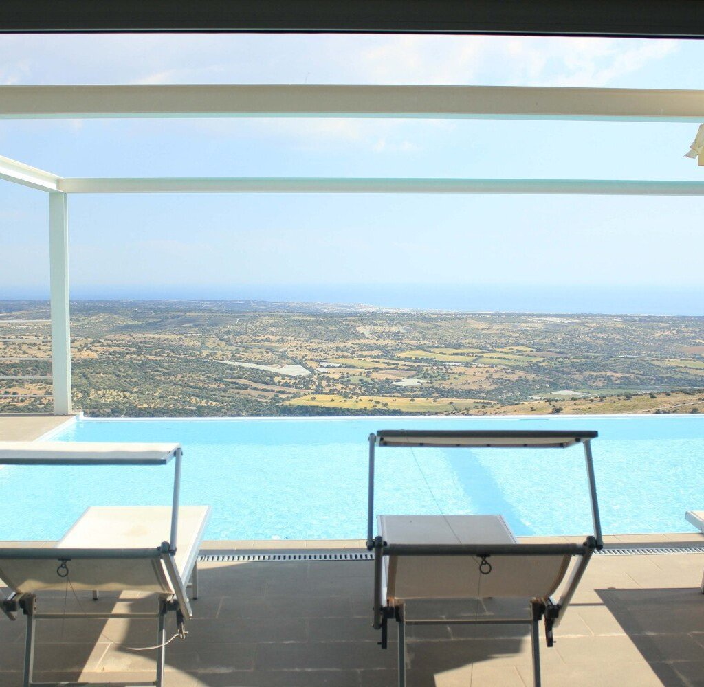 Media Ragusa Extras 332 Default 1642 Conversions 696f8ffd42d87 Afrodite 20 Normalized Crop