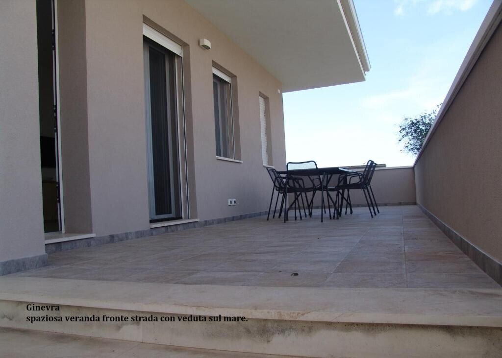 Media Ragusa Extras 112 Default 1935 Conversions 697c8d5f8d1ec Veranda Gine Normalized Crop