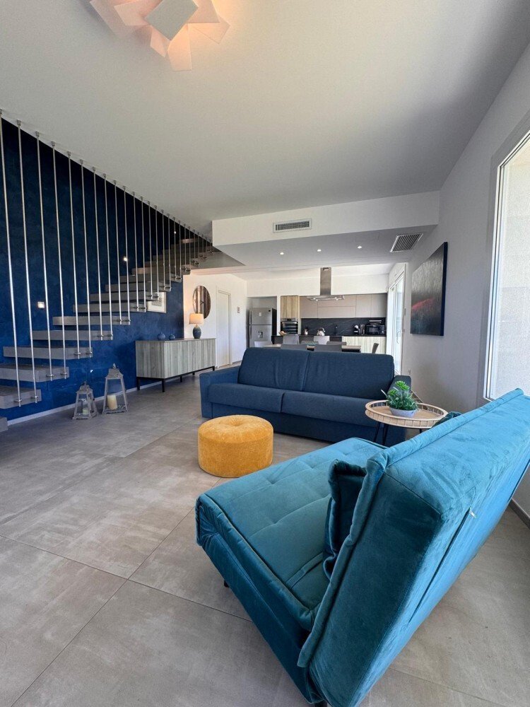 Media Ragusa Extras 301 Default 1301 Conversions 6966164621161 Indoor Living Area Normalized Crop