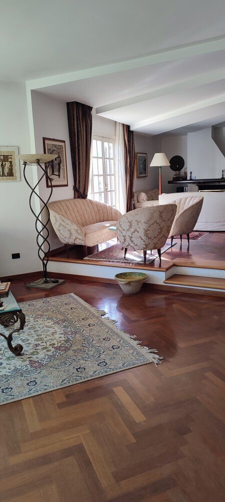 Media Ragusa Extras 367 Default 1550 Conversions 696e01ea183c4 1000016494 Normalized Crop